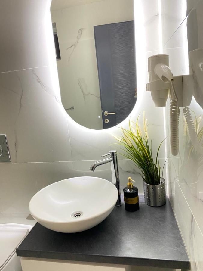 Wild Pear Old Town Boutique Accommodation 奥赫里德 外观 照片